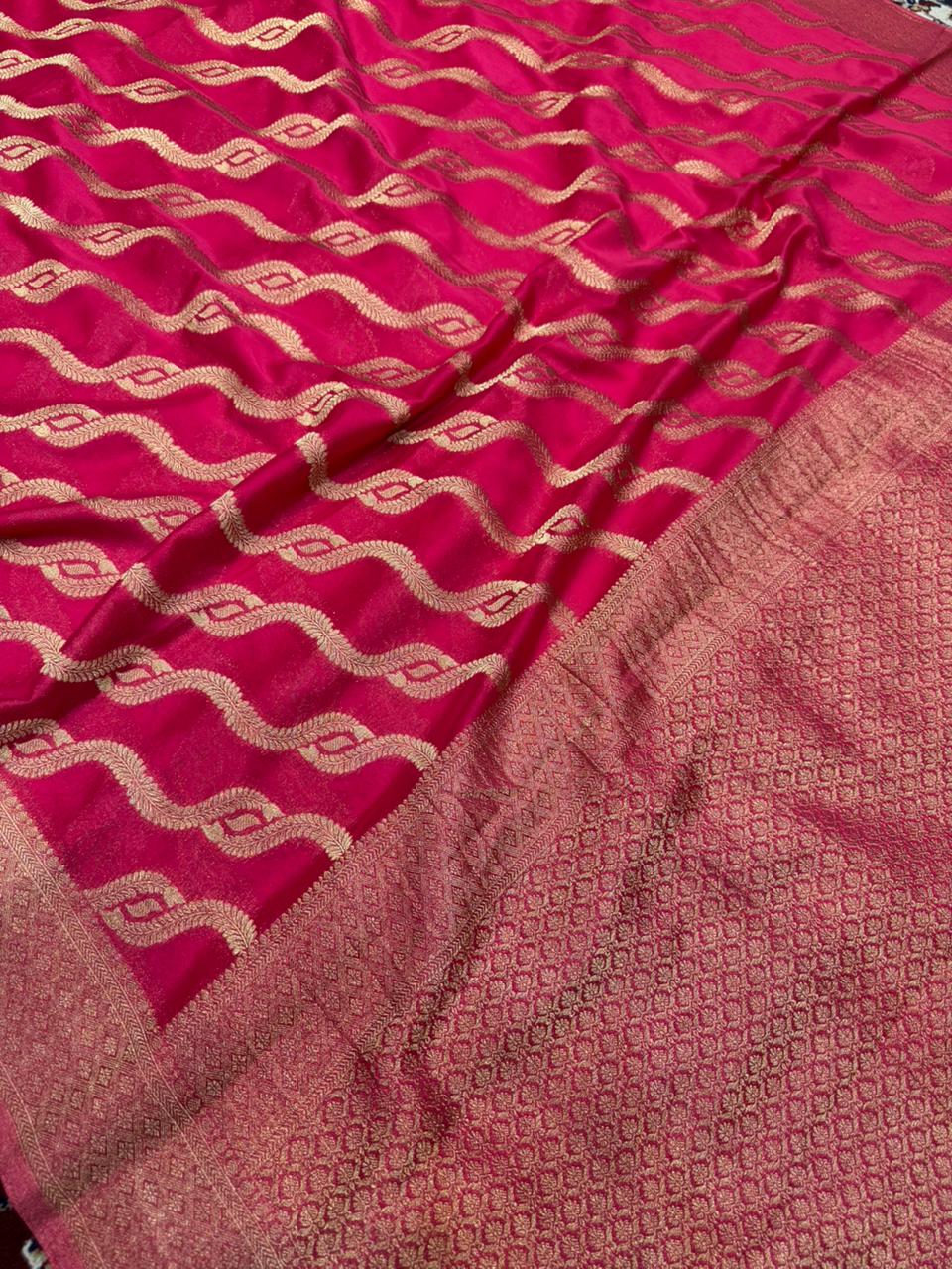 Beautifull khaddi Chinon saree