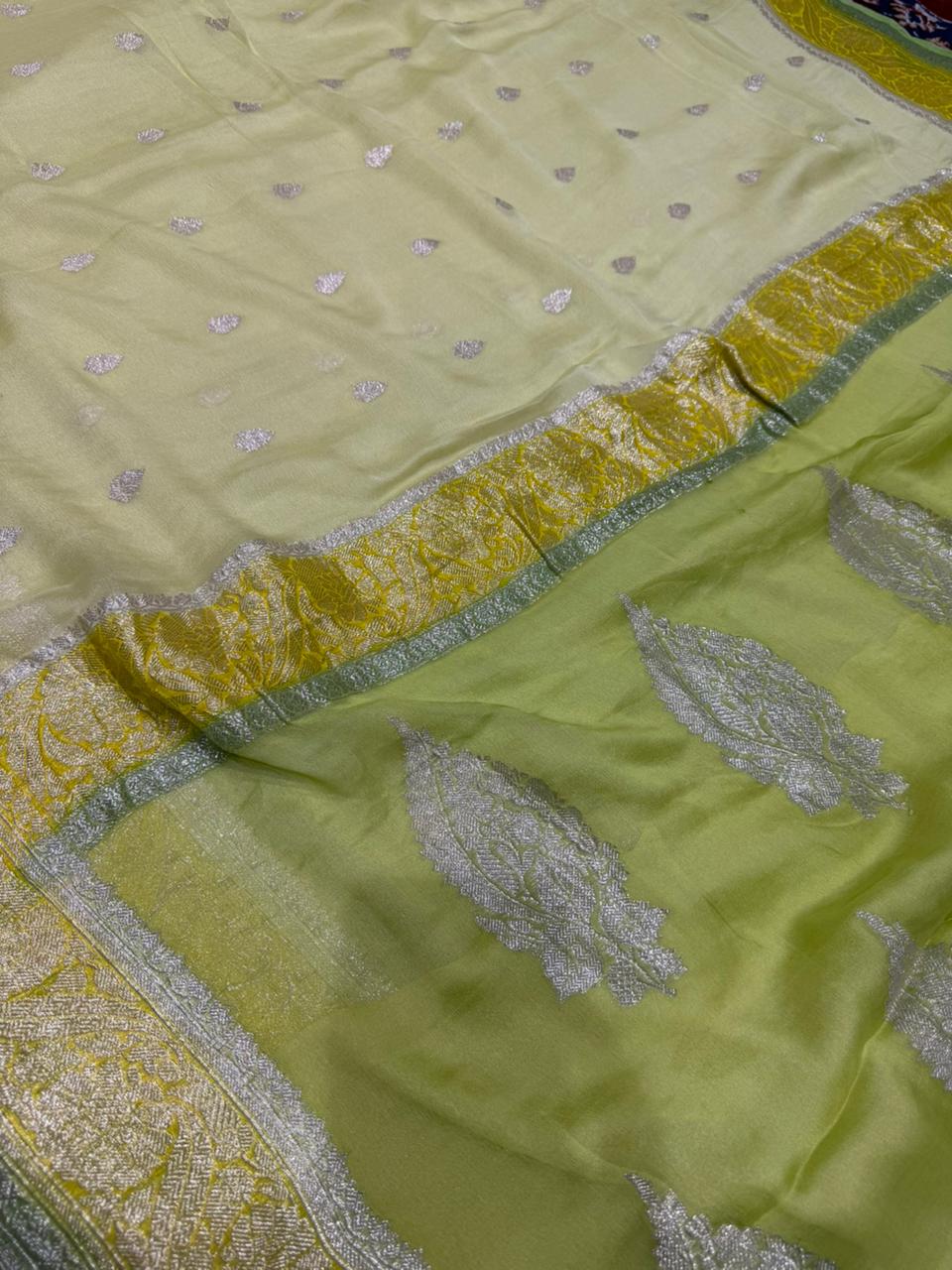 Beautifull Pure Khaddi Georgette Saree